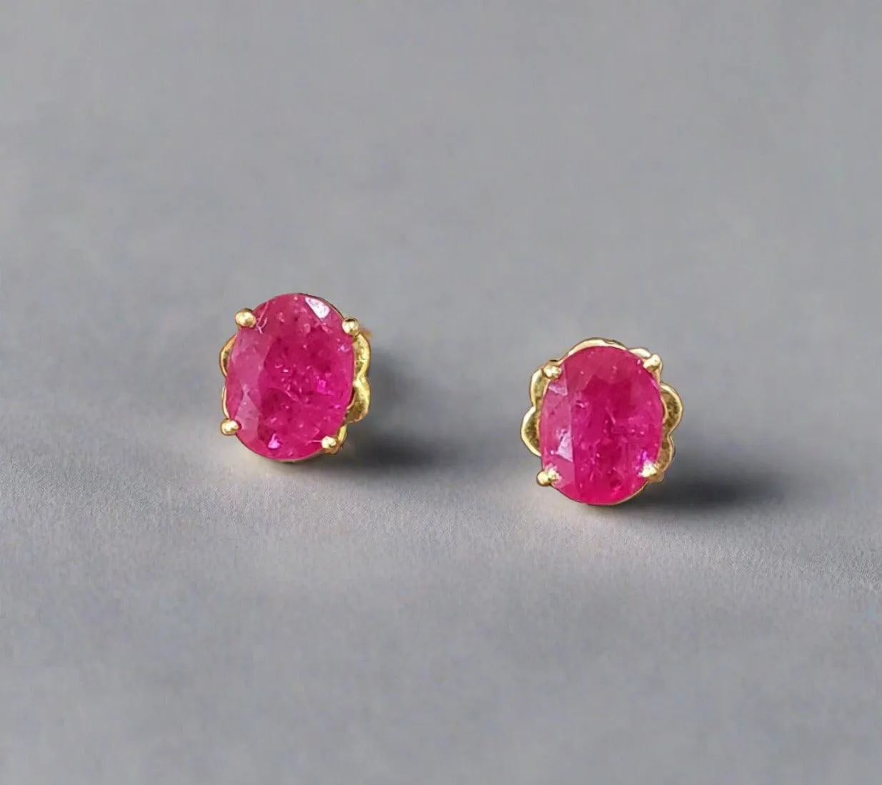 18k Gold Natural Ruby Earrings Studs
