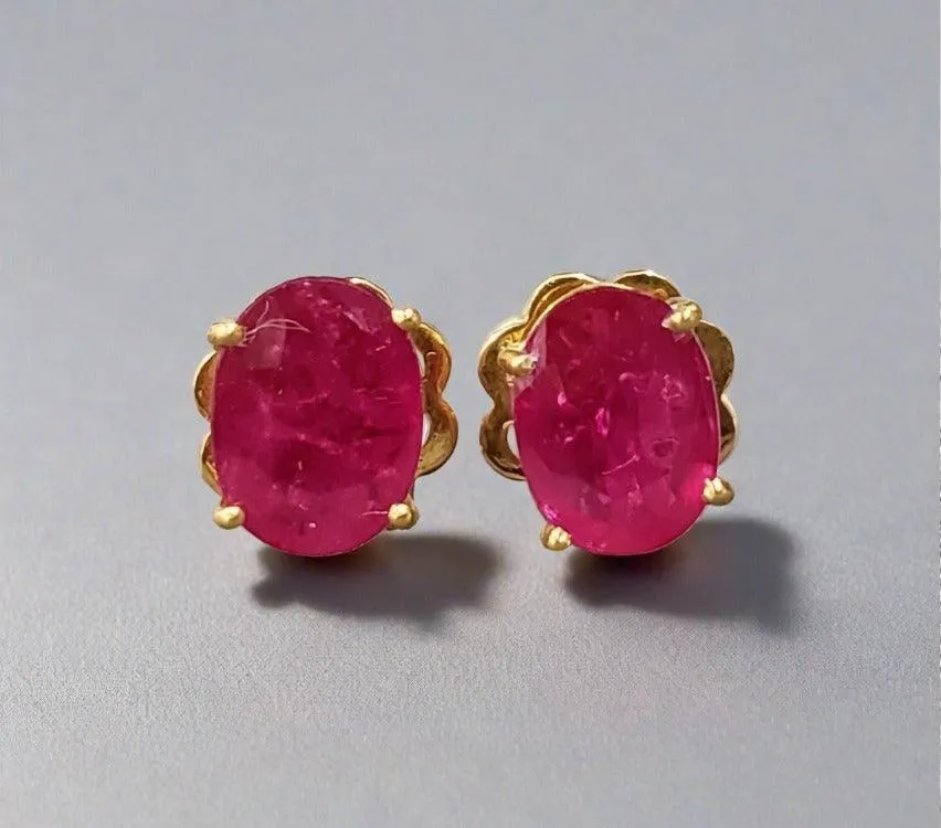18k Gold Natural Ruby Earrings Studs