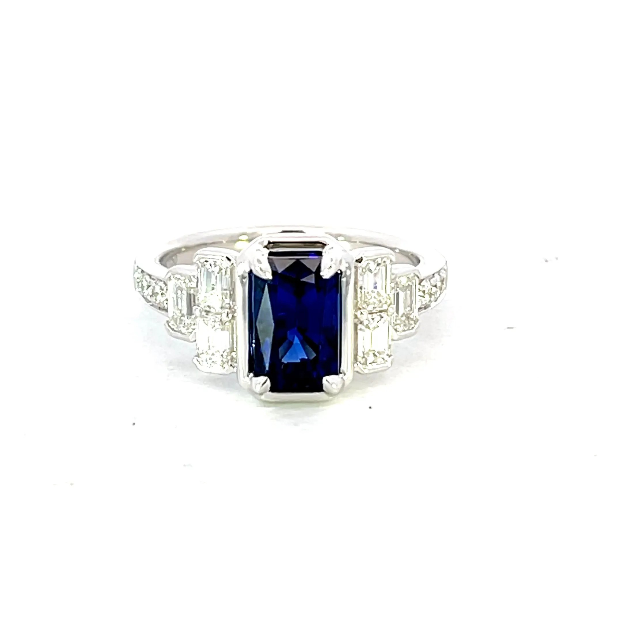 18K White Gold - Sapphire & Diamond Ring - J37547