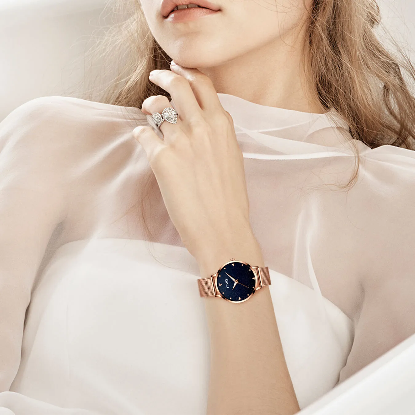 8002C | Quartz Women Watch | Mesh Band