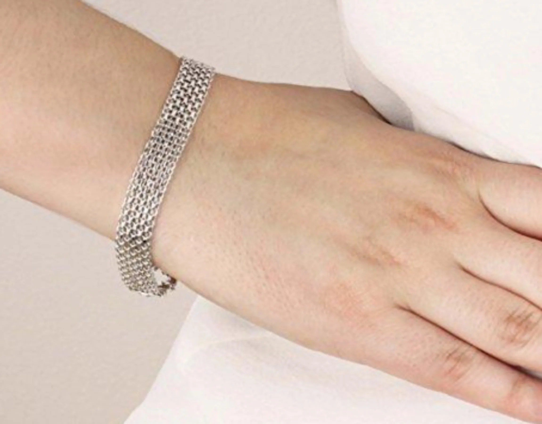 9ct White Gold Bismark Bracelet 19cm / 7.5"