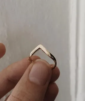 Crest ring