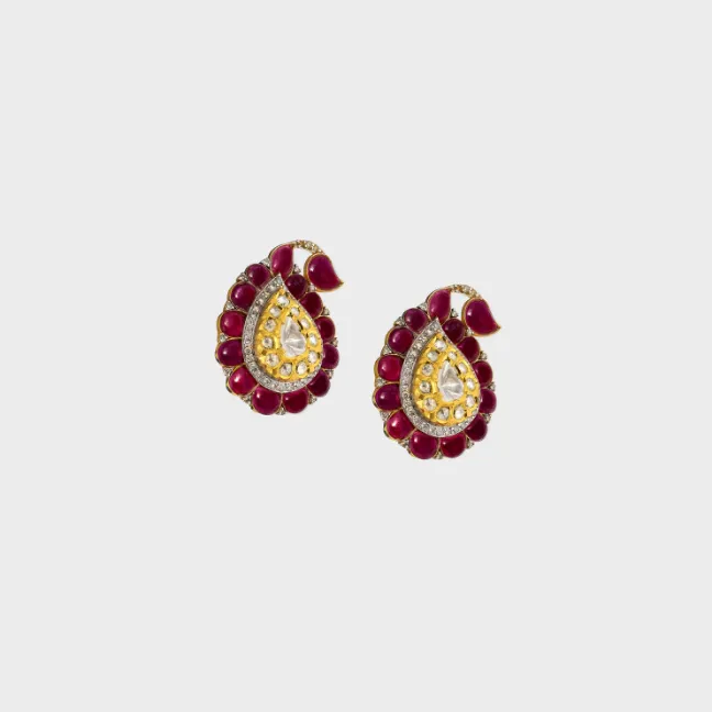 Discover the perfect fusion of elegance and luxury with our exquisite tops, featuring uncut diamonds, brilliant diamond rounds, and vibrant ruby cabs.(KME2238)