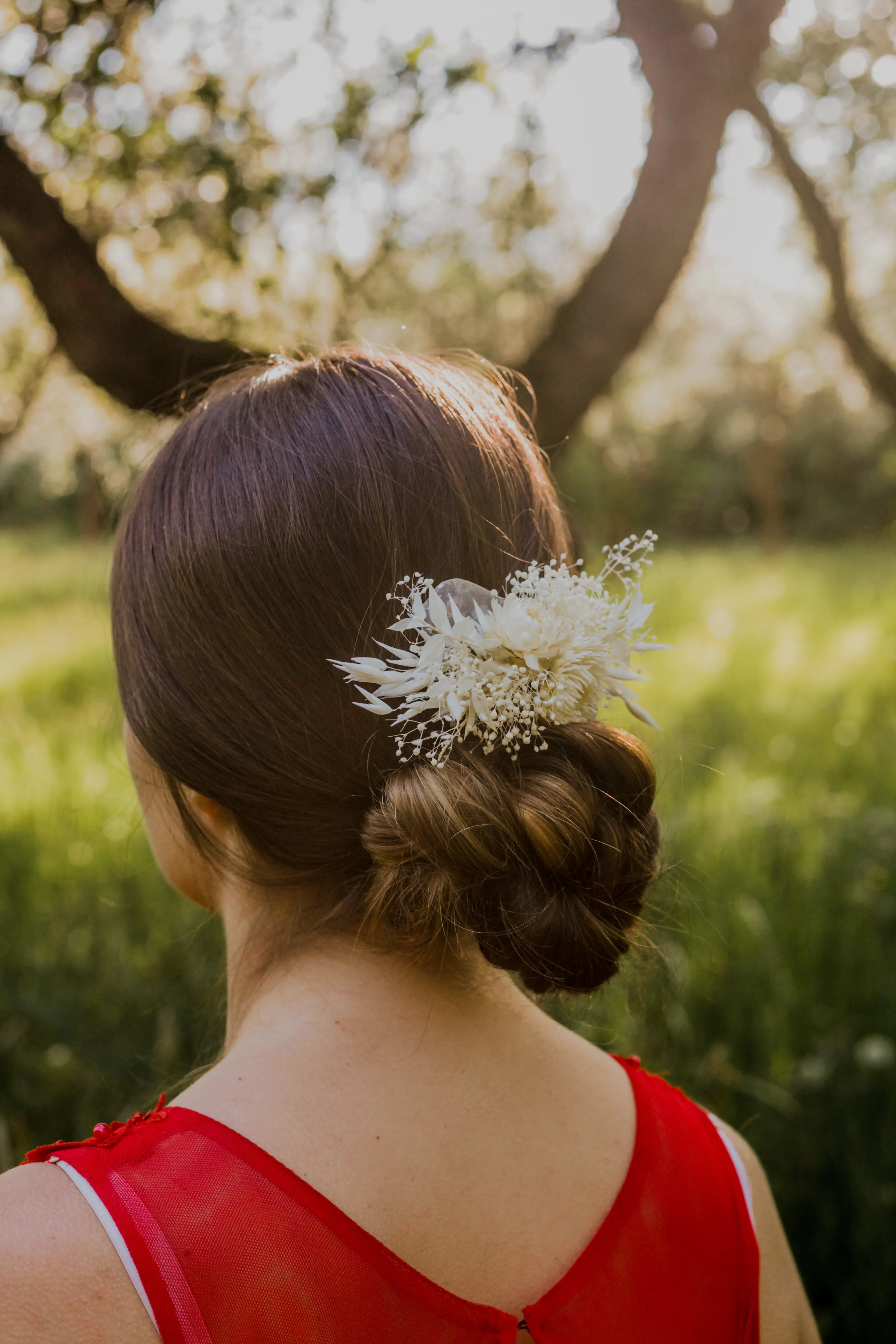 Dried flower hair comb Ivory bridal headpiece Bride Wedding hair comb Natural preserved hair comb Magaela Hair flowers Cream hair comb