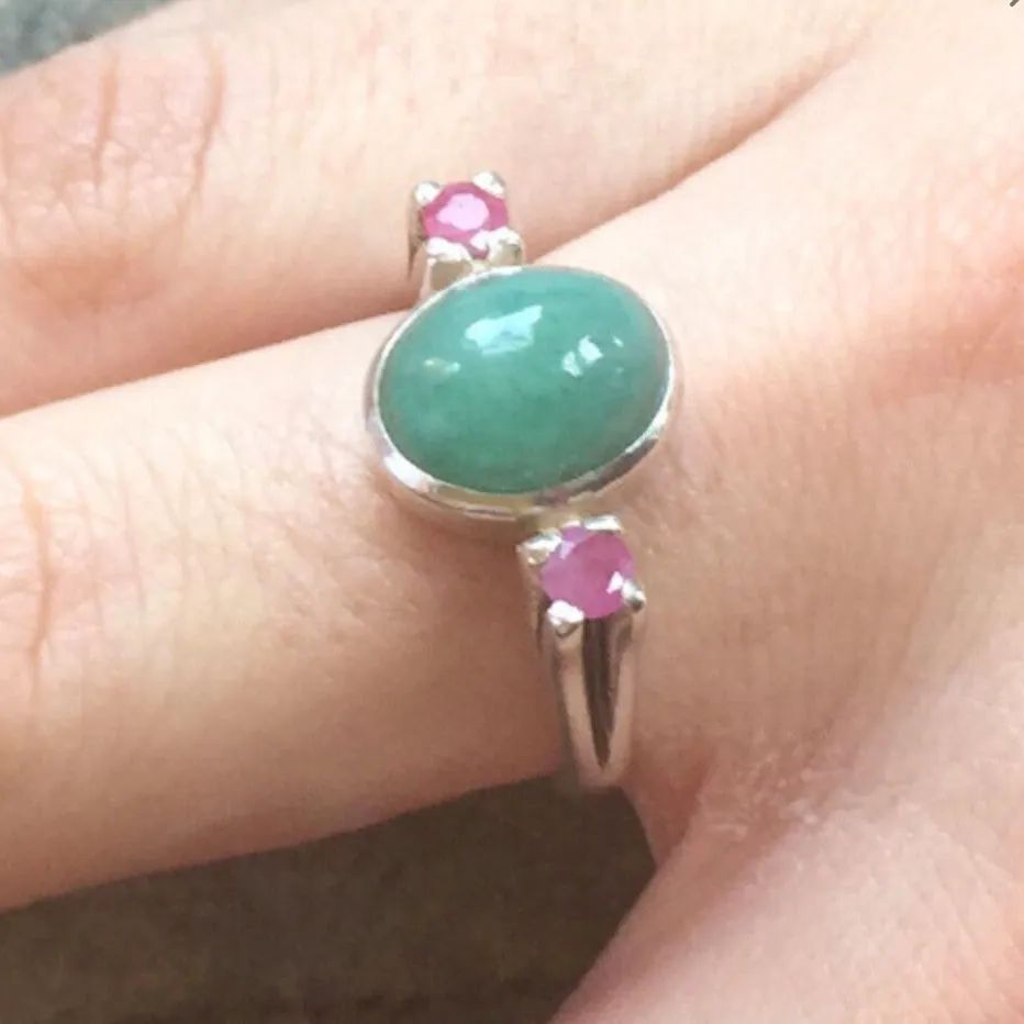 Emerald Bezel Ring - Green Gemstone Ring - Natural Emerald Ring