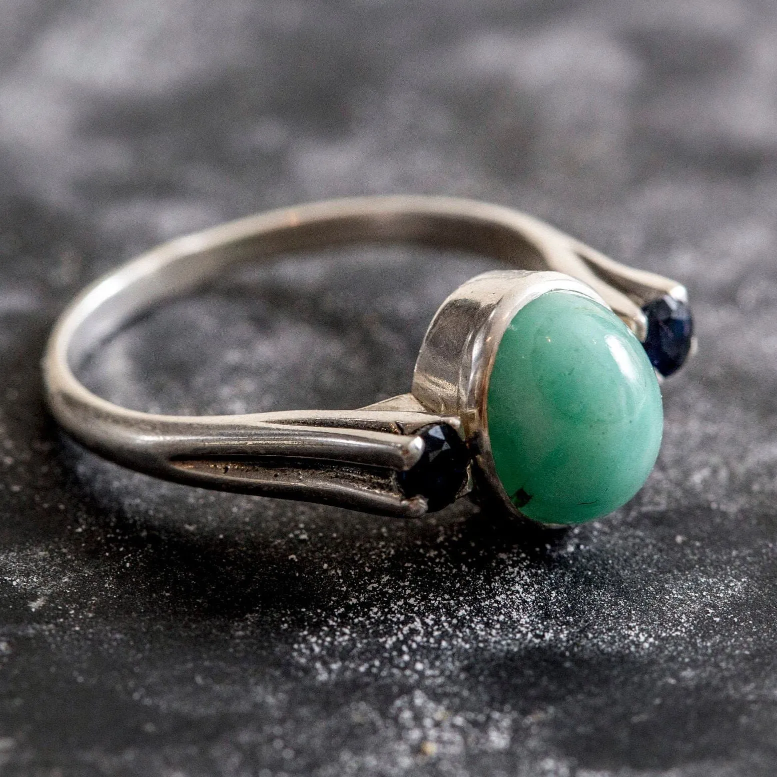 Emerald Bezel Ring - Green Gemstone Ring - Natural Emerald Ring