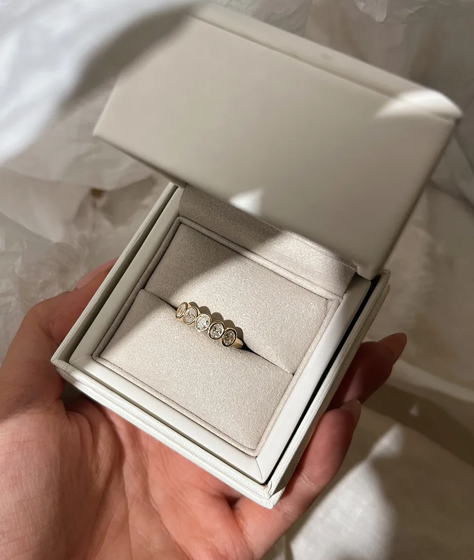 Medium Oval Suns Ring