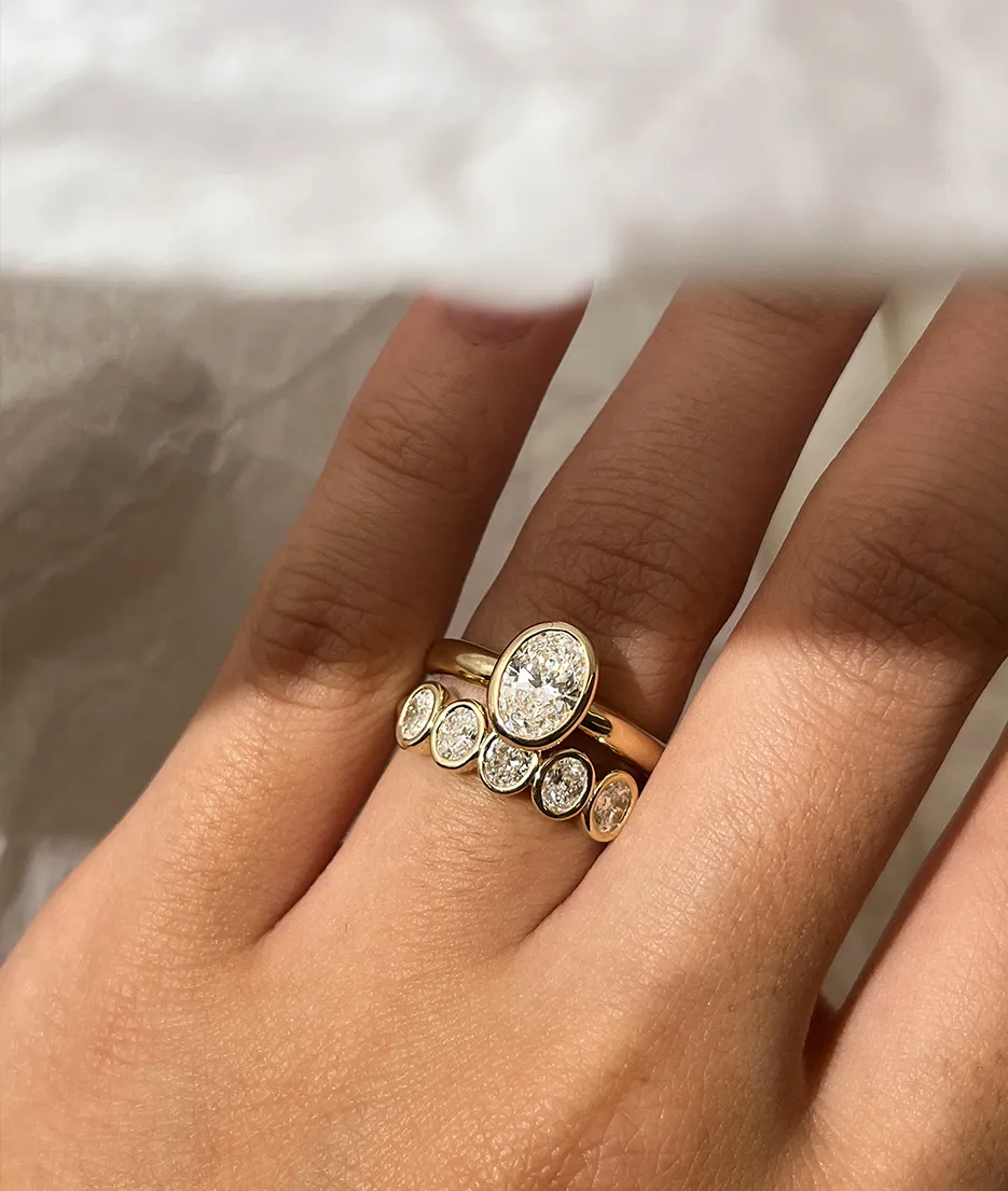 Medium Oval Suns Ring