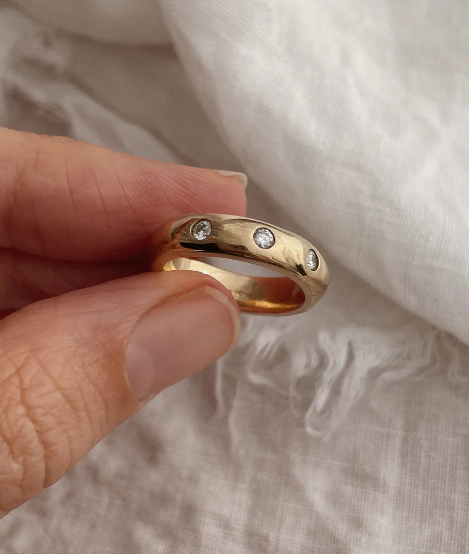 Moons 5mm Rounded Band