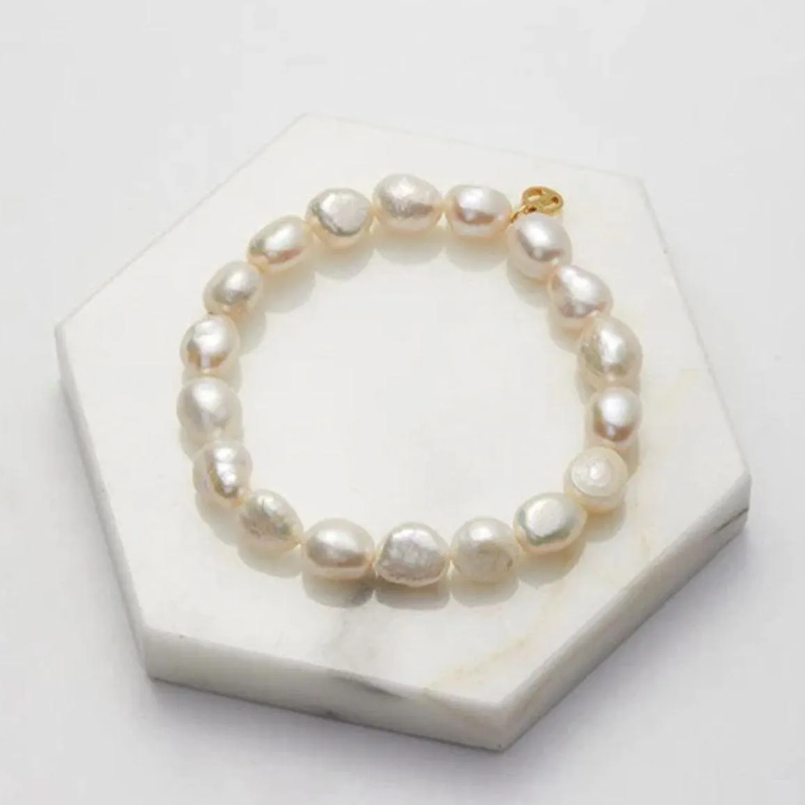 Natalie Pearl Bracelet