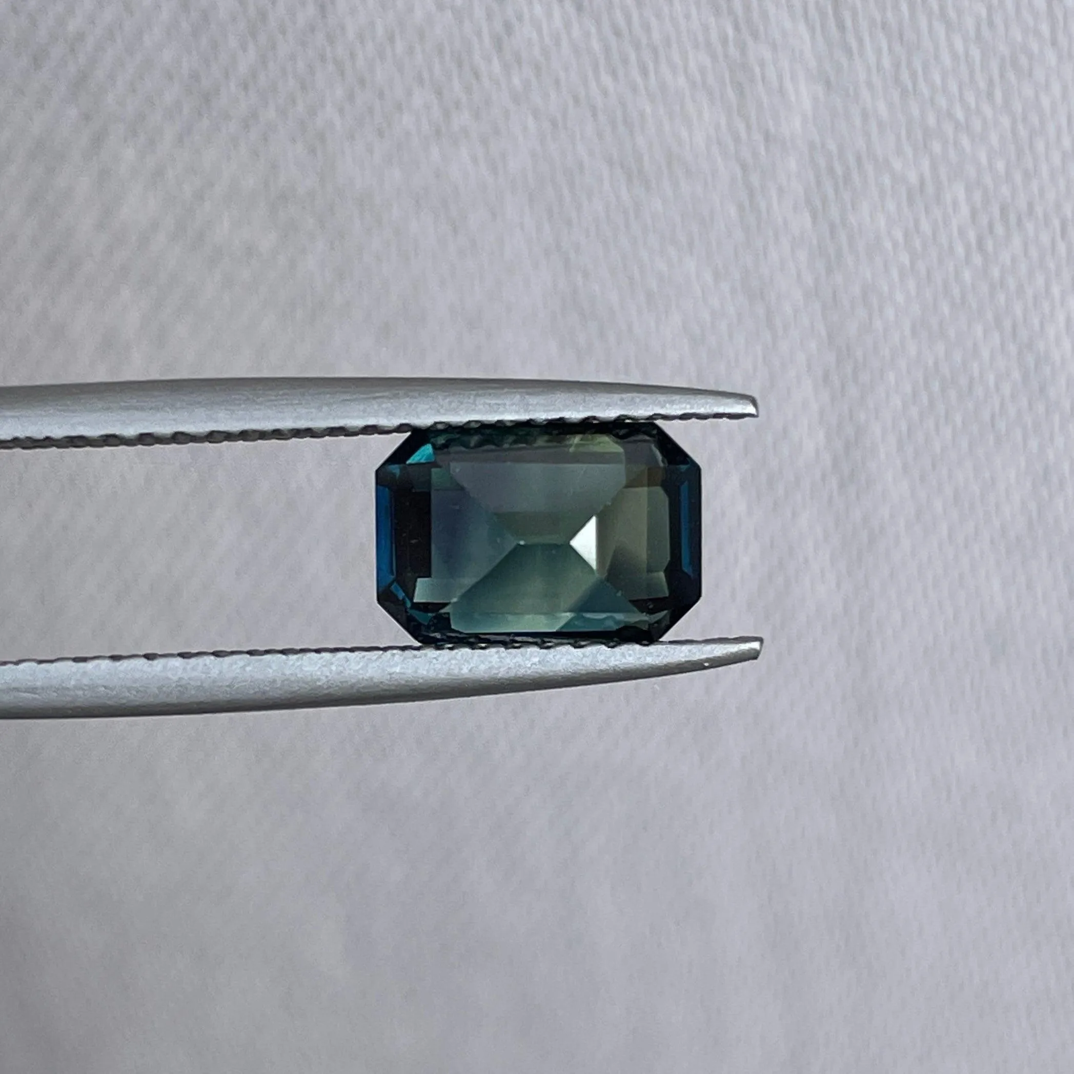 Natural Green Sapphire | Emerald Cut | 5.60 x 8.30 x 4.70mm| 2.26 Carat | heated Sapphire | Engagement Rings | Jewellery Making Gemstone