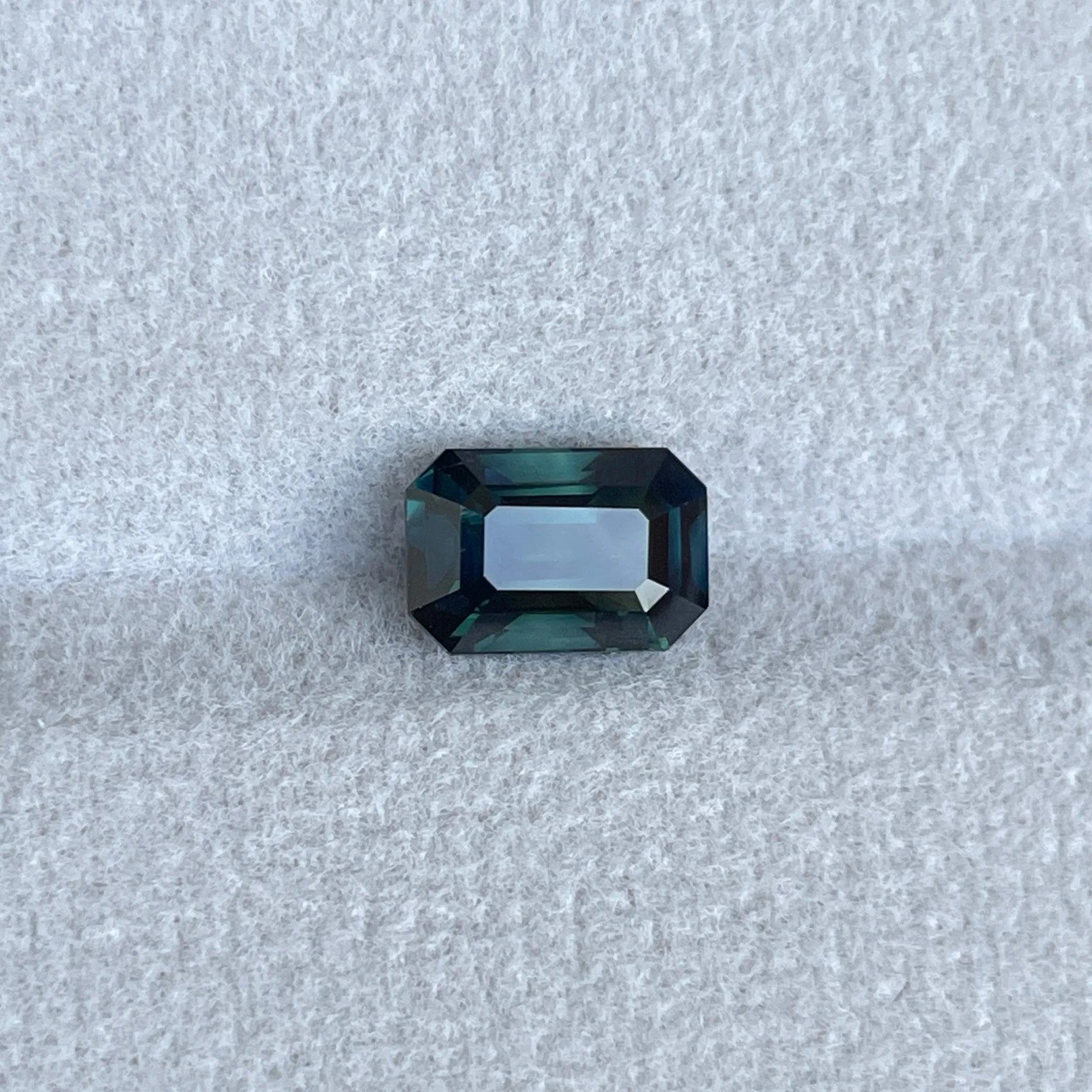 Natural Green Sapphire | Emerald Cut | 5.60 x 8.30 x 4.70mm| 2.26 Carat | heated Sapphire | Engagement Rings | Jewellery Making Gemstone
