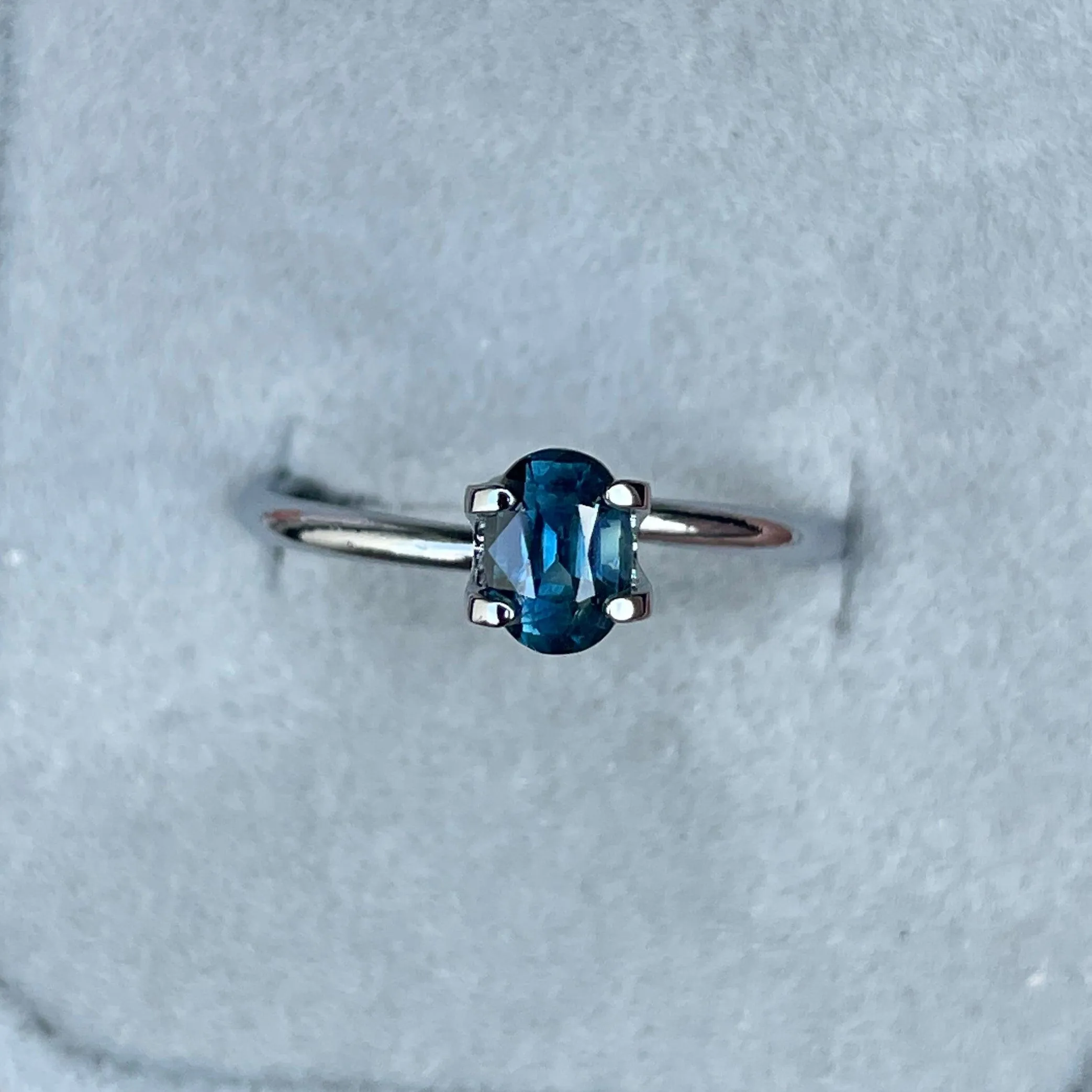 Natural Green Sapphire | Loose |0.83crt | Unset | heated | SAPPHIRE | Gift Idea | Engagement Ring | Sapphire Ring
