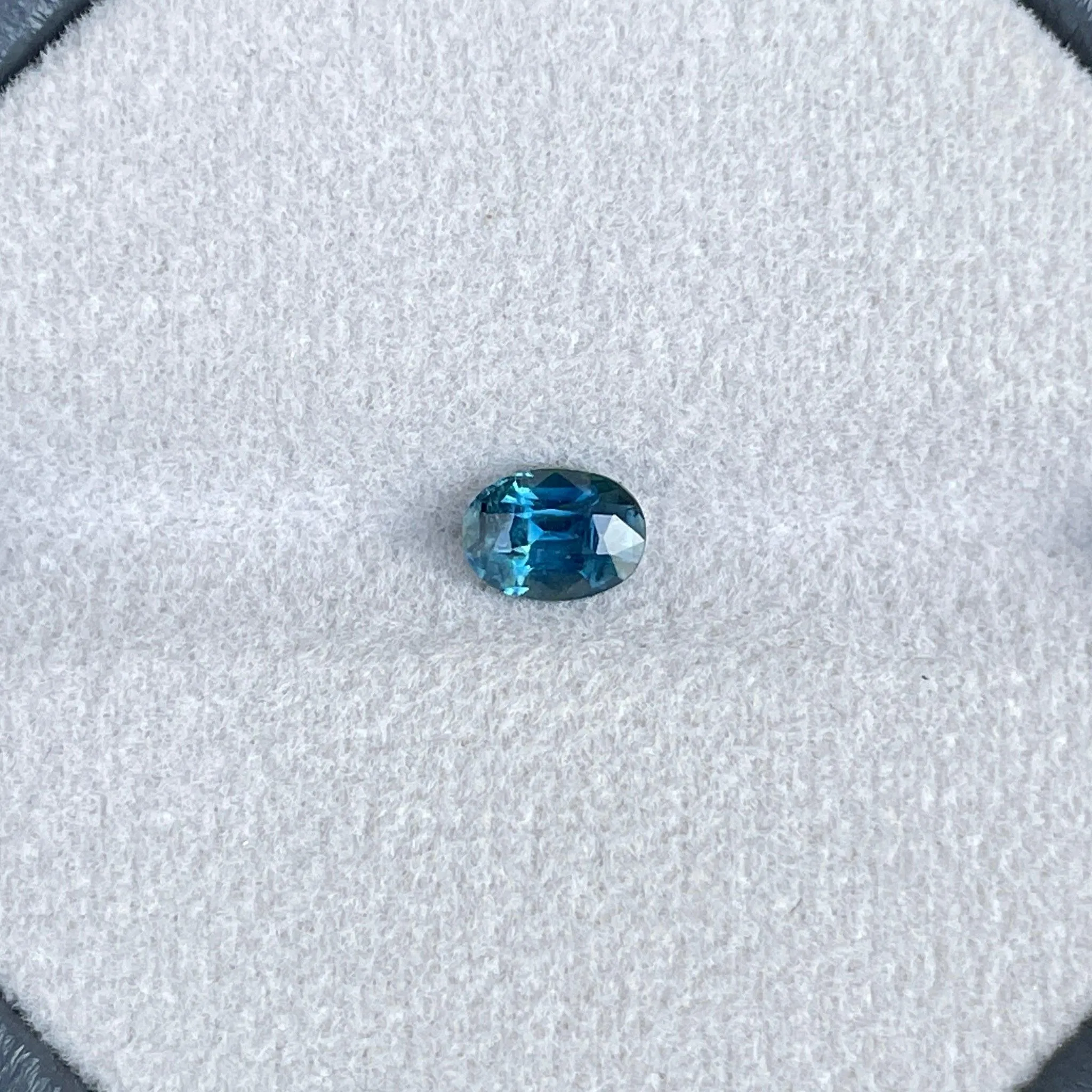 Natural Green Sapphire | Loose |0.83crt | Unset | heated | SAPPHIRE | Gift Idea | Engagement Ring | Sapphire Ring