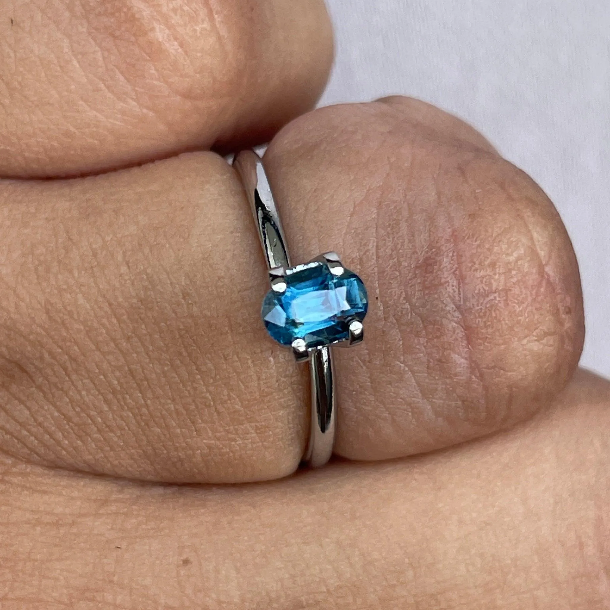 Natural Green Sapphire | Loose |0.83crt | Unset | heated | SAPPHIRE | Gift Idea | Engagement Ring | Sapphire Ring