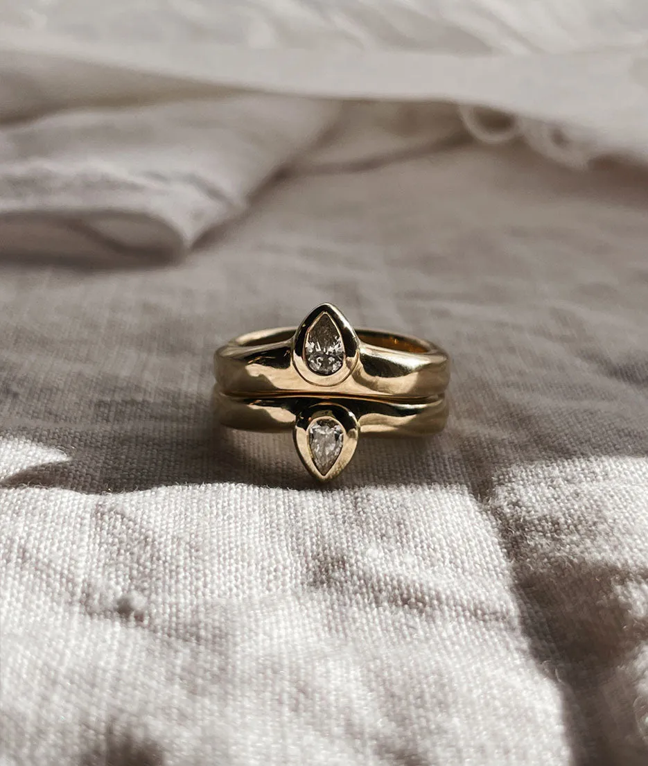 Pear Diamond Valle