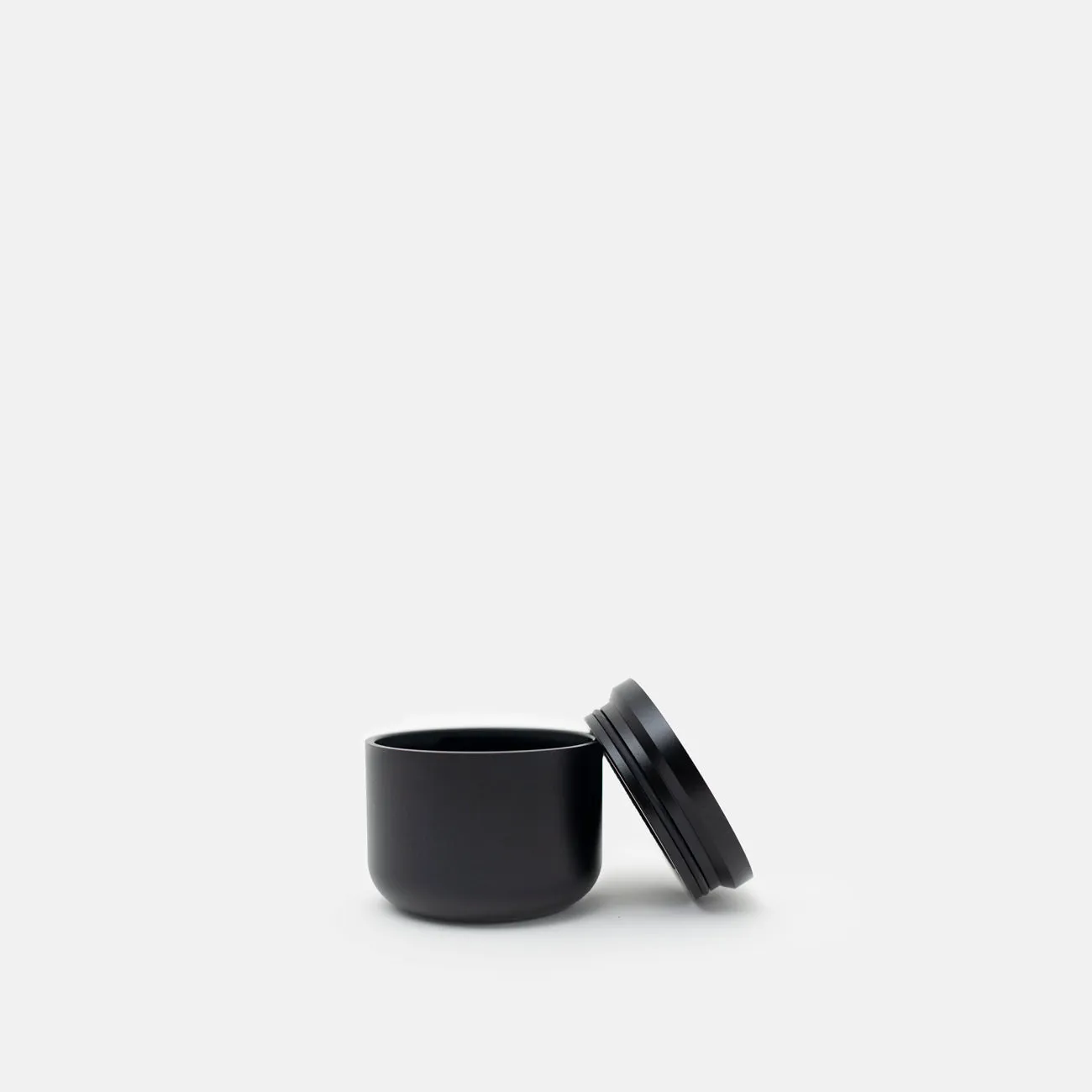 Press Vessel in Black