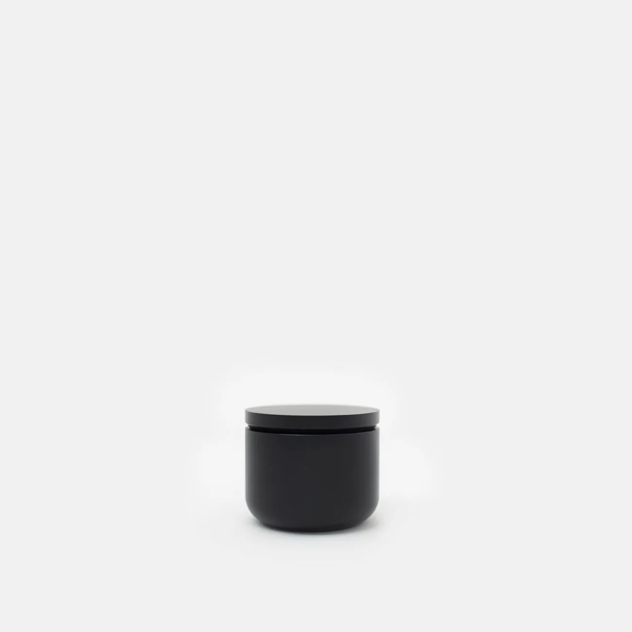 Press Vessel in Black