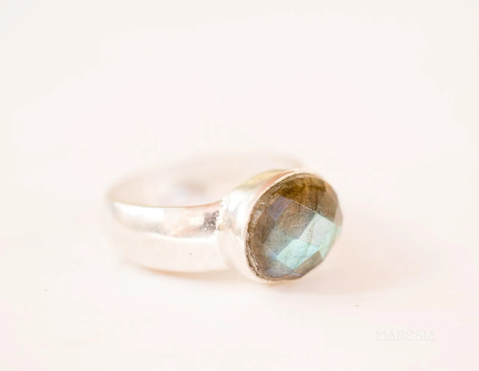 Rainbow Labradorite Ring ~ Sterling Silver 925 ~MR015
