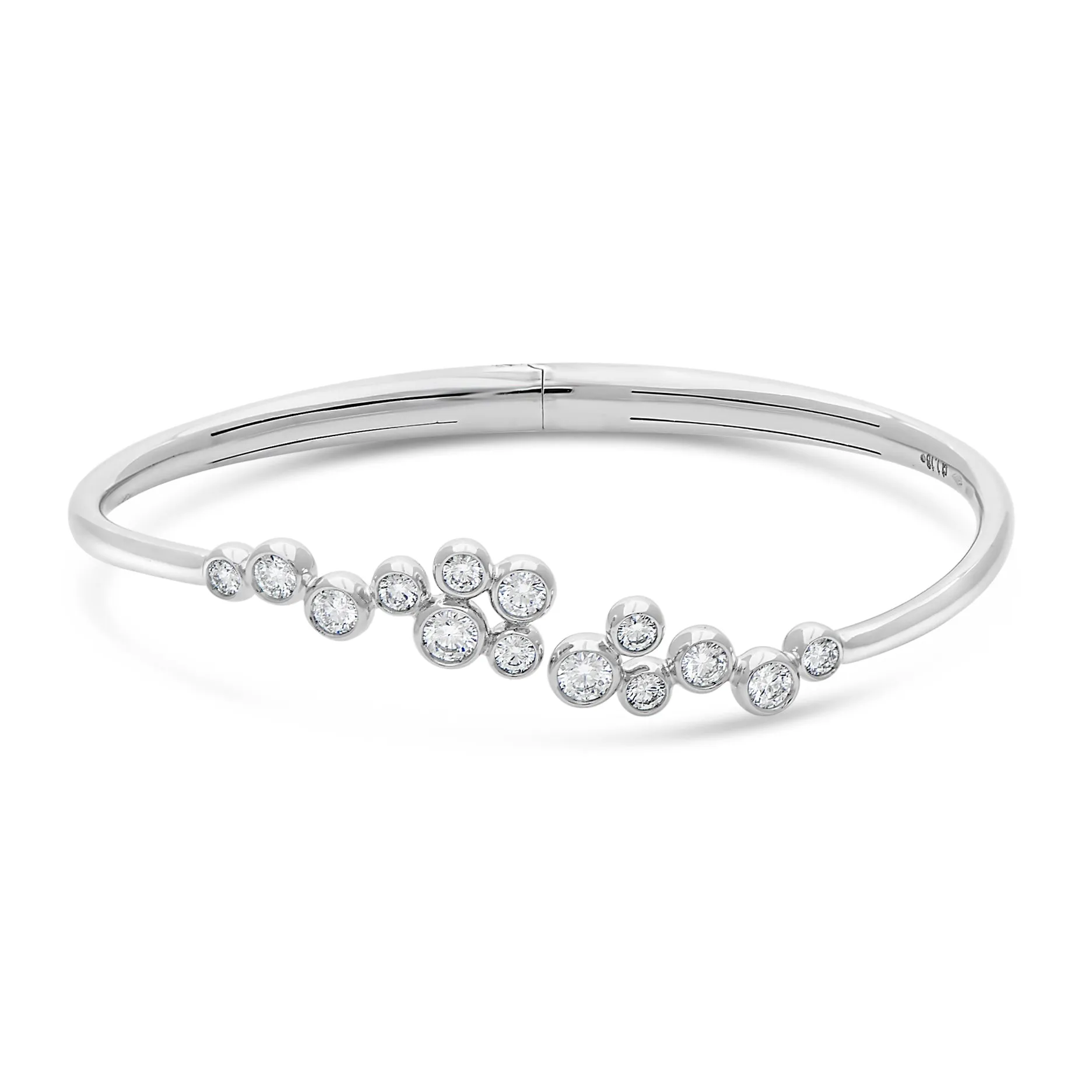 Signature 18k White Gold Bangle with Cluster Diamonds