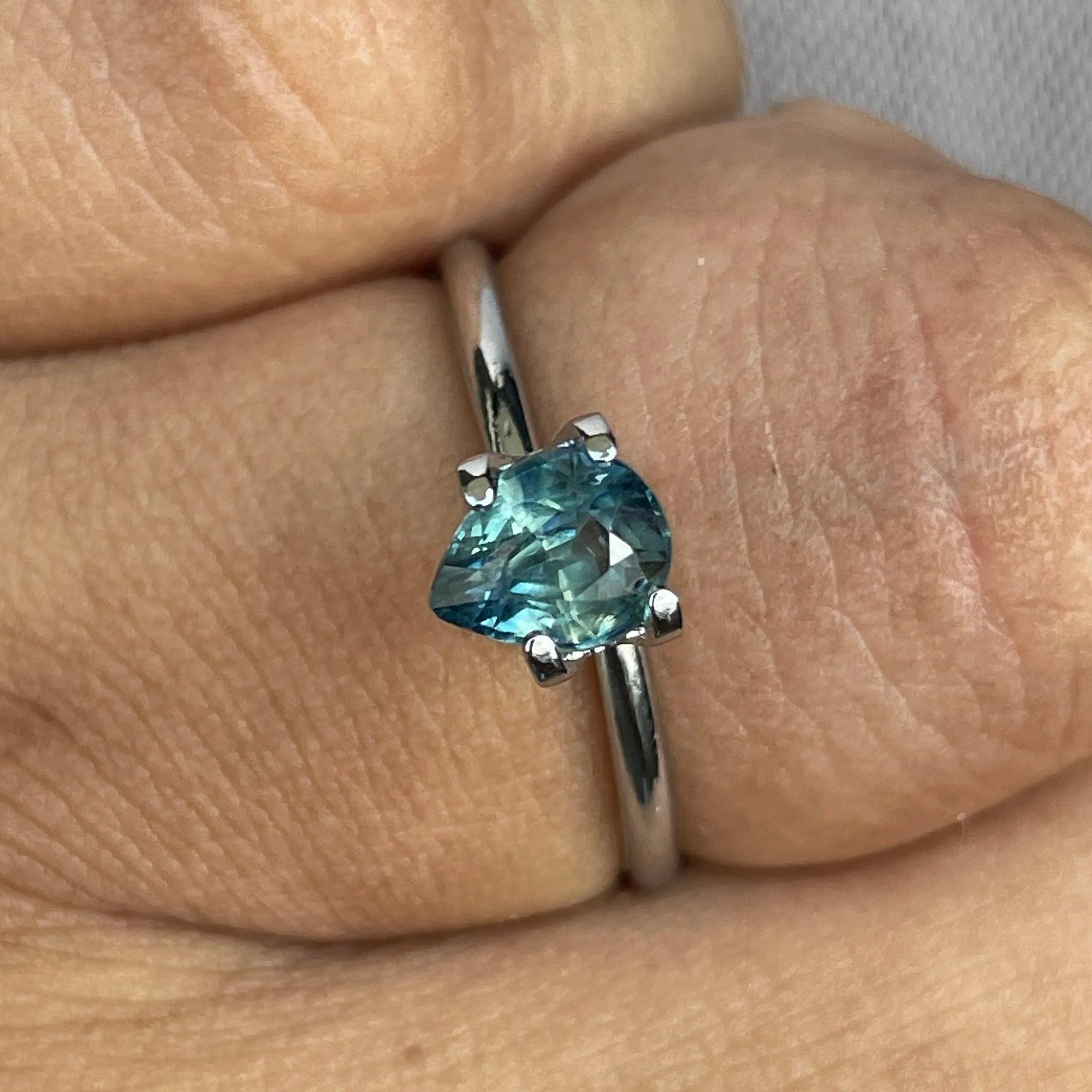 This 1.14 crt Green Sapphire is well cut to bring out the best colour and lustre, and has a perfect colour blend.