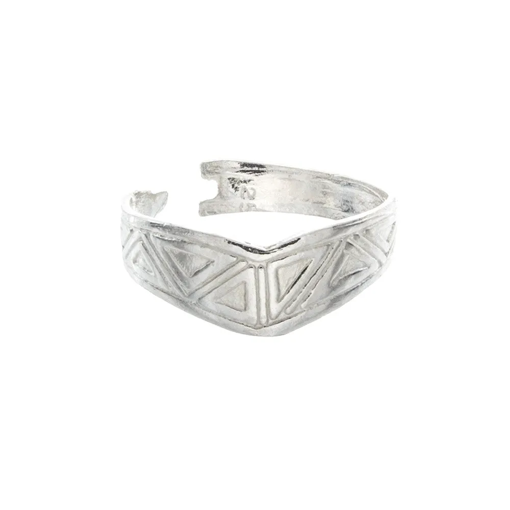 Tribal Chevron Toe Ring