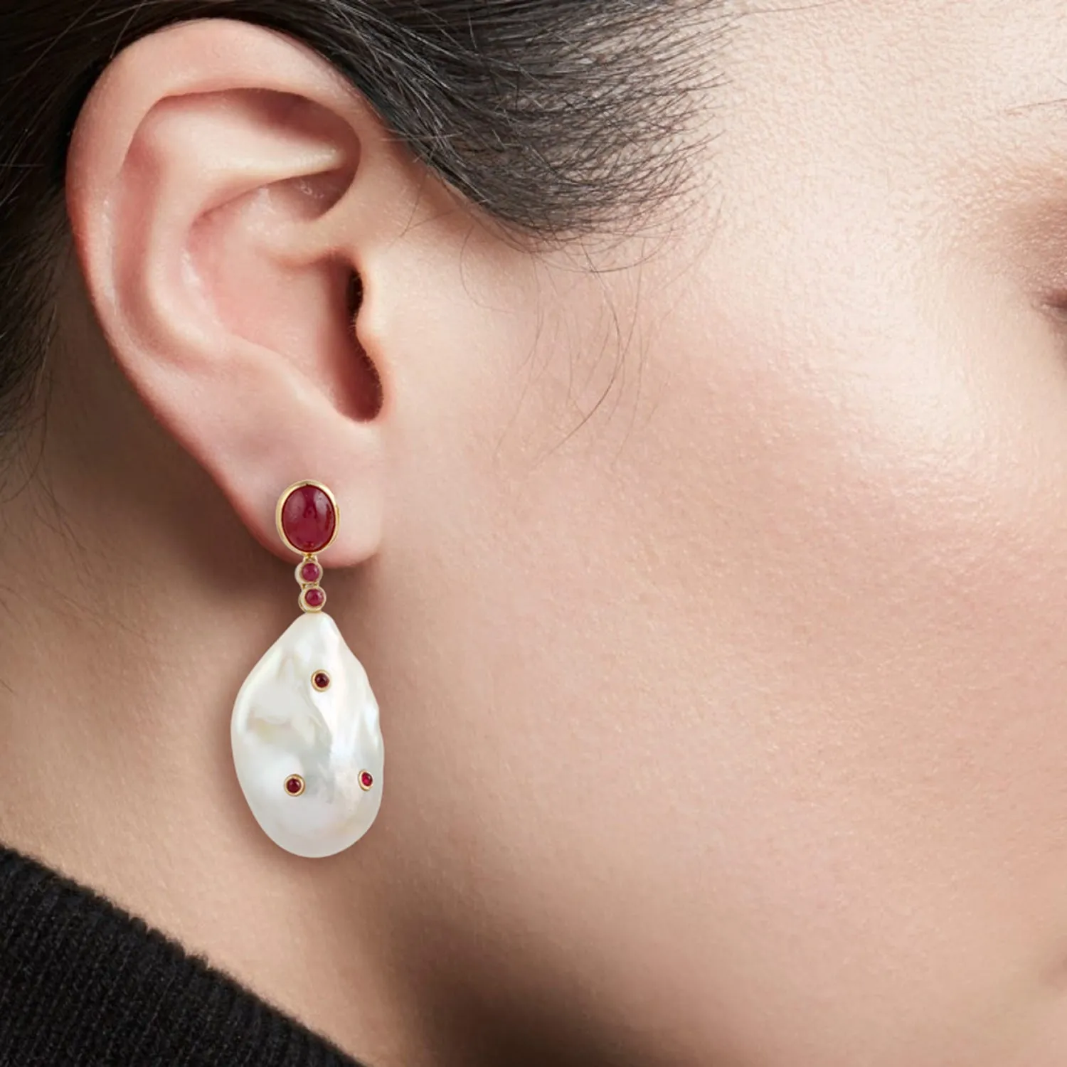 Uneven Pearl Chiness Oval Cut Ruby Gemstone Dangle Earrings Handmade In 18k Gold