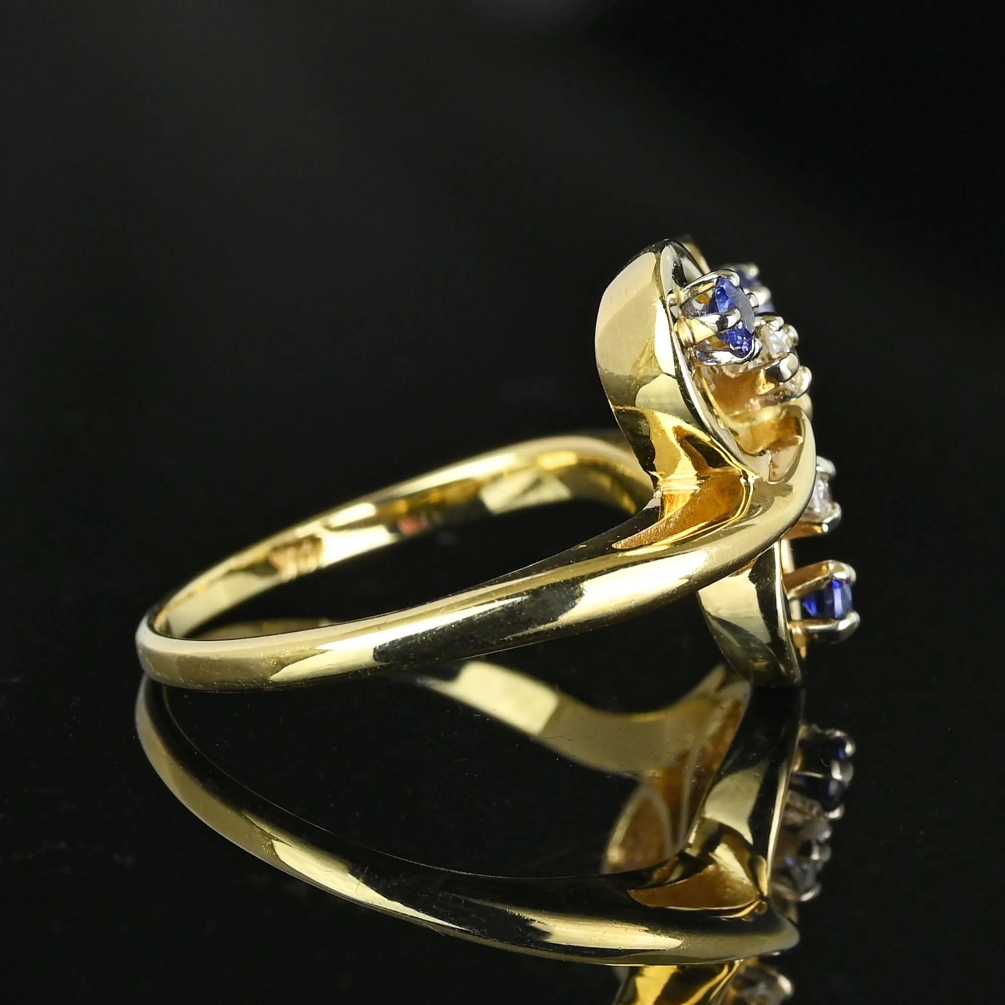 Vintage 14K Gold Diamond Sapphire Three Leaf Clover Ring