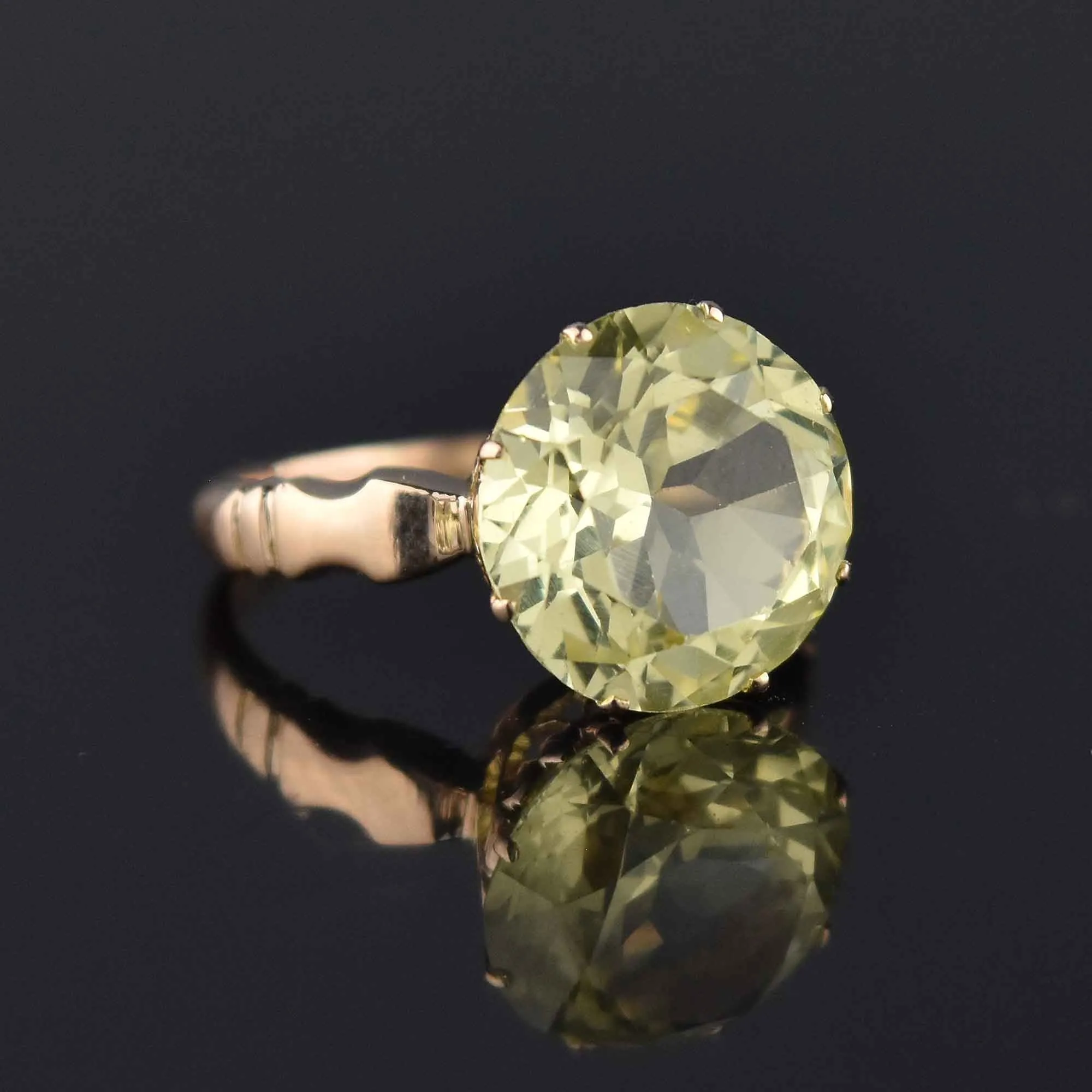 Vintage Rosy Gold Green Spinel Ring
