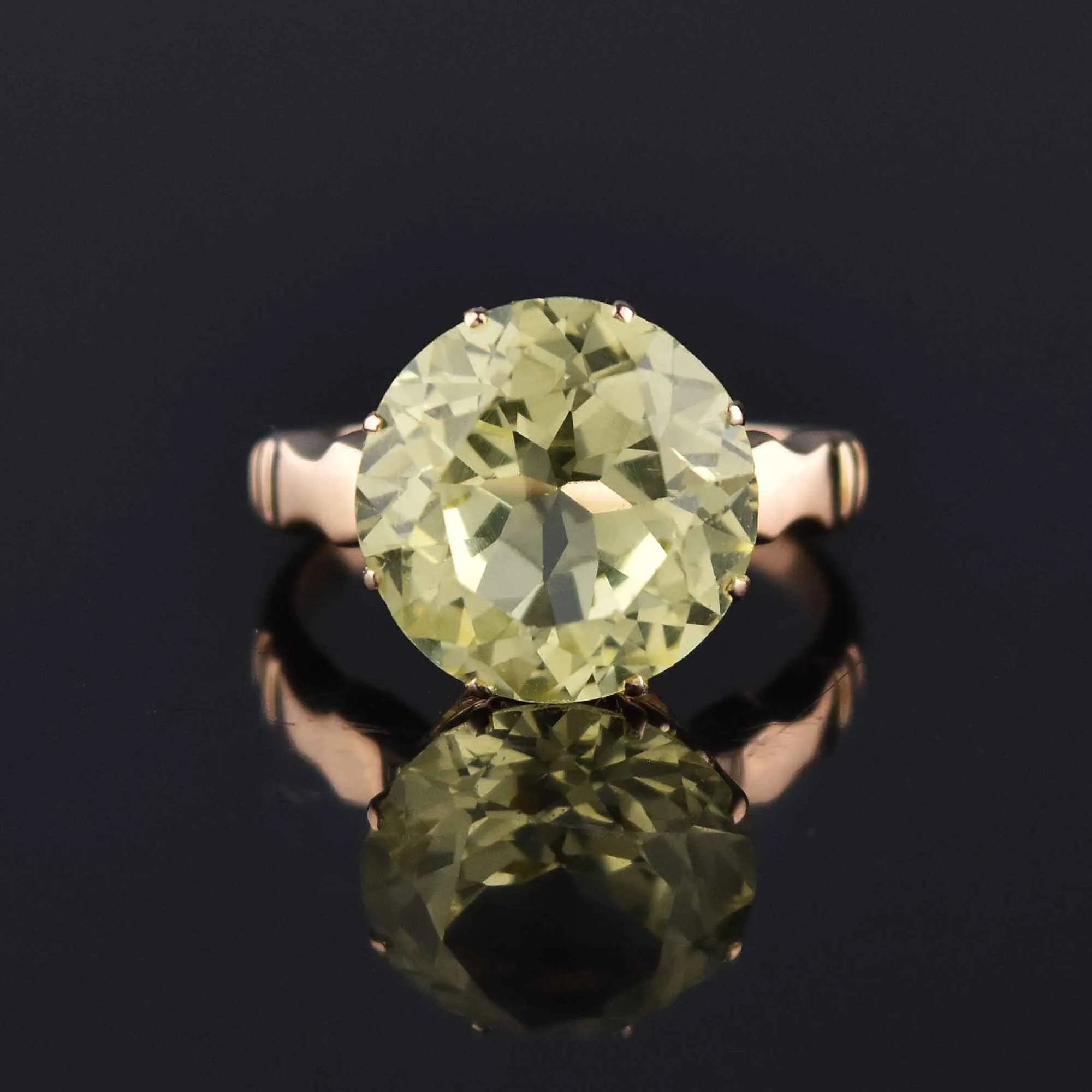 Vintage Rosy Gold Green Spinel Ring