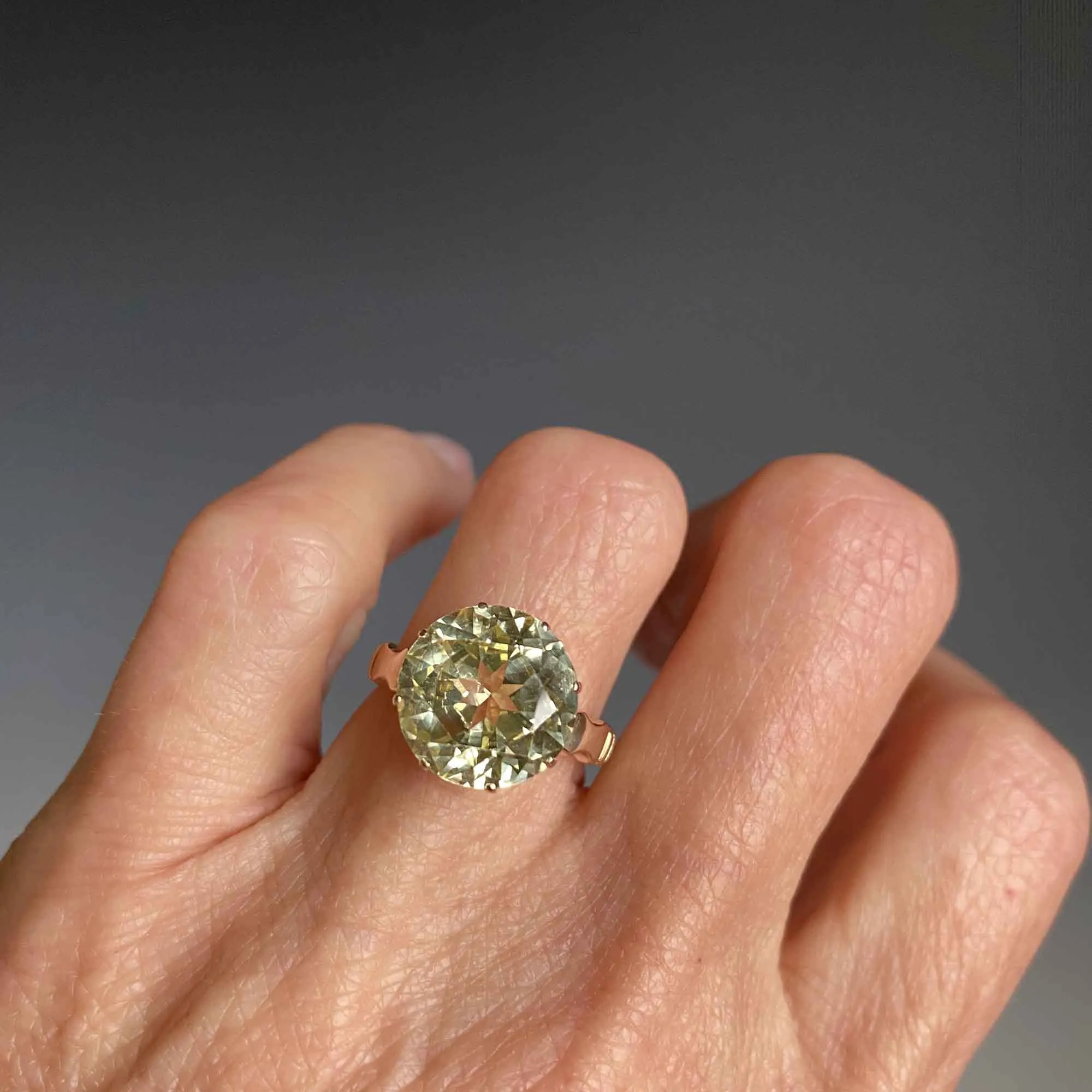 Vintage Rosy Gold Green Spinel Ring